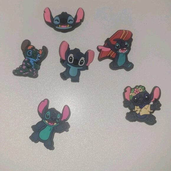 Small Croc Charms, Set Of 6, Stitch - Picture 1 of 7